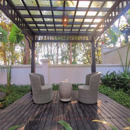 Angsana Xishuangbanna Hotel Menghai Exterior photo